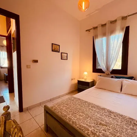 Brina's House كيساموس