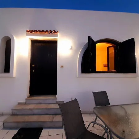Brina's House Tatil Evi Kíssamos